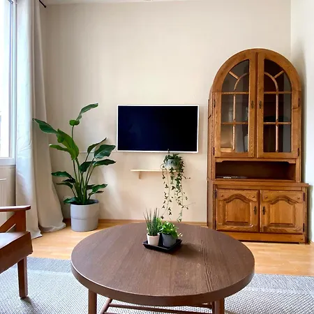 City-Apartment, 2 Schlafzimmer, Parkhaus 150 M