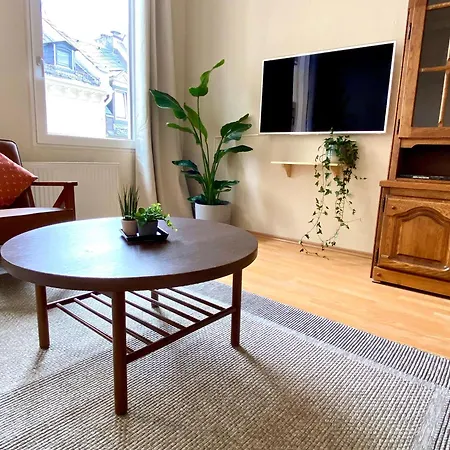 City-Apartment, 2 Schlafzimmer, Parkhaus 150 M * ויסבאדן